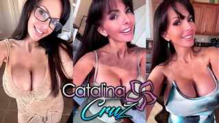 LICENSED TO BLOW – Courtney Cummz Shows Off Her Sexy New Bikini