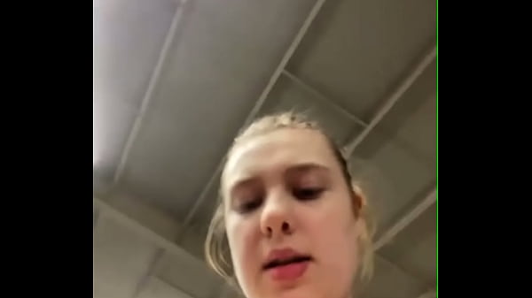 Extreme fucking in the gym