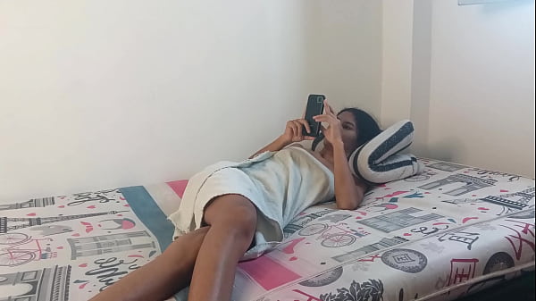 Visito a mi amiga universitaria para darle una sorpresita con mi verga